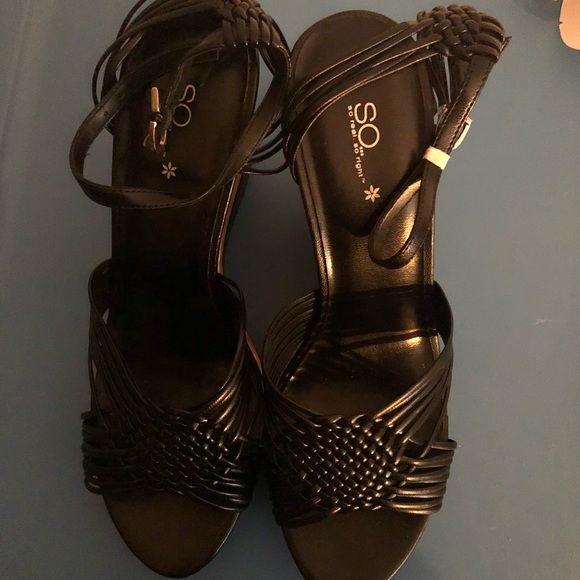 BRAND NEW WEDGES - Picture 4 of 4